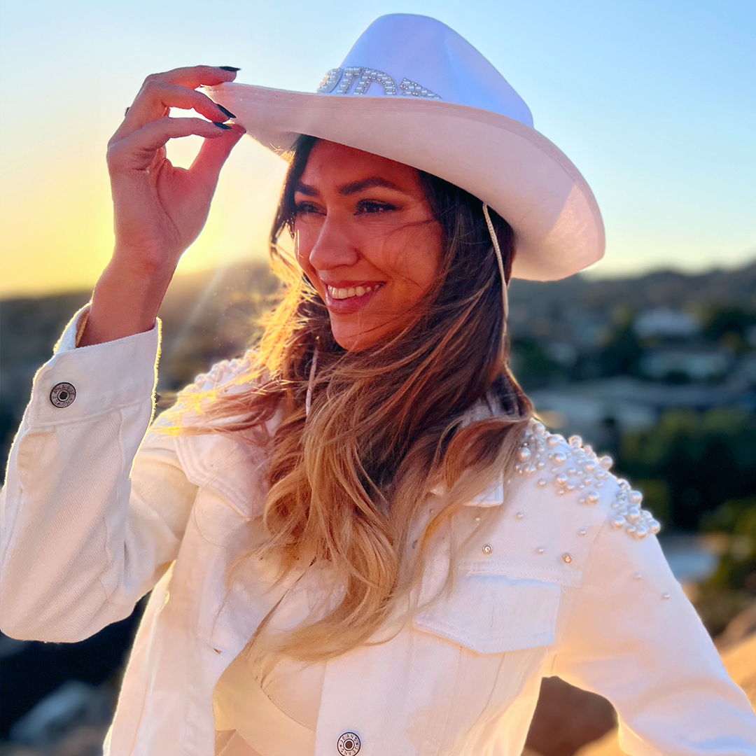 Country bride cowboy hat