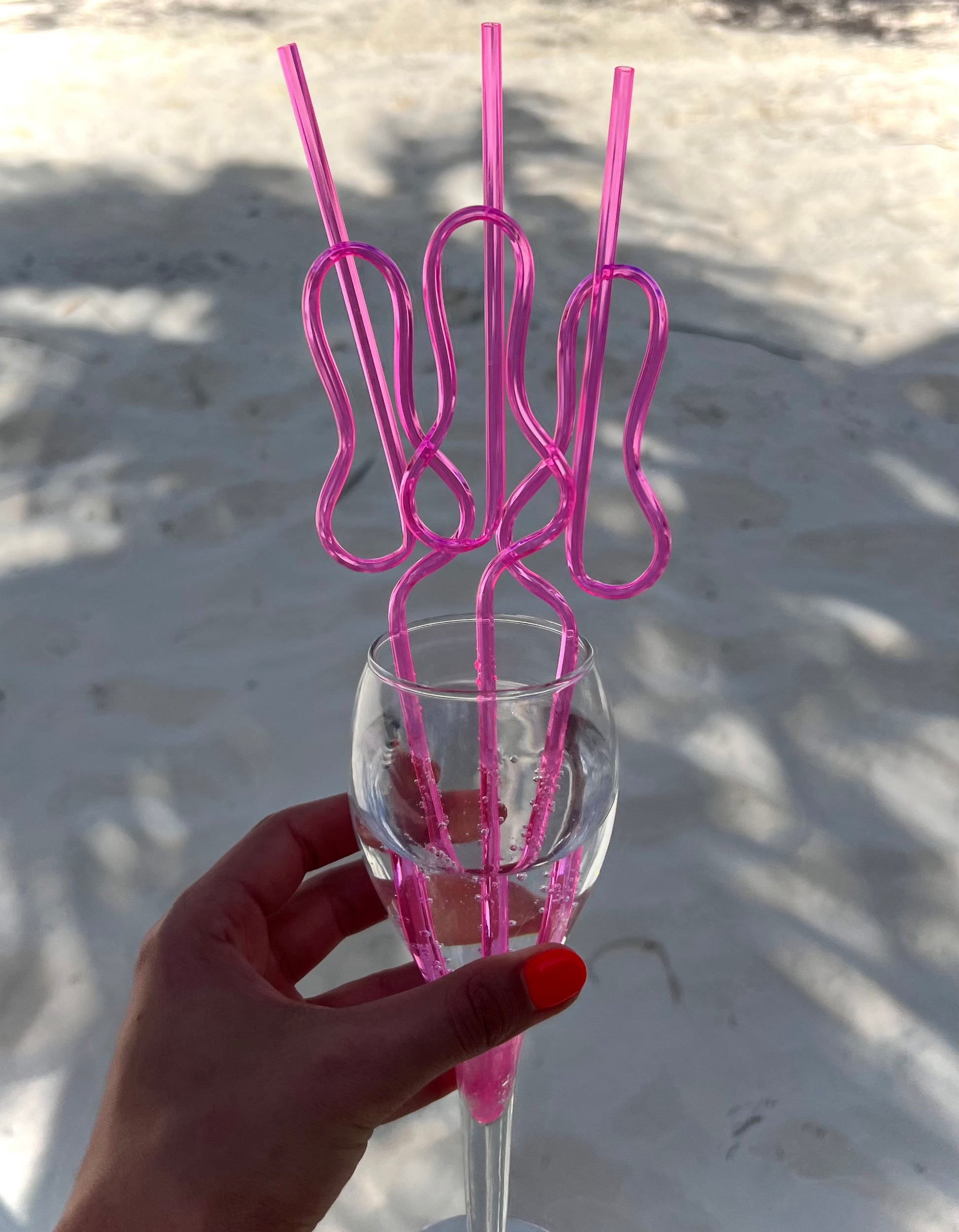 Pink paper straws for parties
